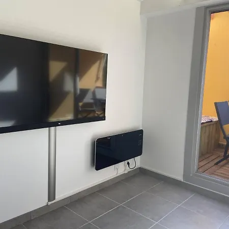 Mezzanine - 4 Pers, Piscine, Terrasse, Cap D'agde - Fr-1-249-311 Apartment